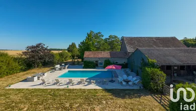 Domaine à Saint-Laurent-en-Gâtines (37380)