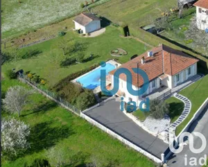 House at Port-Sainte-Foy-et-Ponchapt (33220)