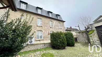 Mansion at Senlis (60300)