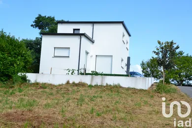 House in Pont-de-Buis-lès-Quimerch (29590)