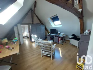 Maison de campagne à Mont-Notre-Dame (02220)