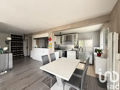 Apartment at Arpajon (91290) — 2/11