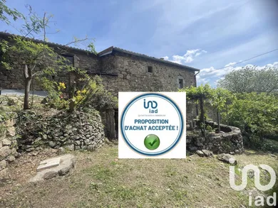 Maison de campagne à Jaujac (07380)