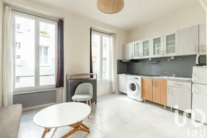 Apartment at Paris (75010)