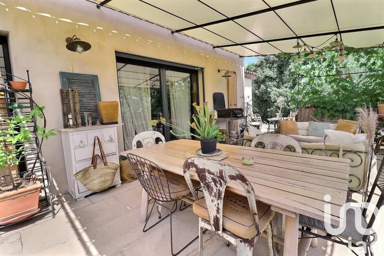 Maison 5 pièces 105 m² · à Aups · 105 m² · 435 000 €
