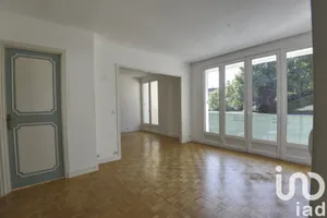 Apartment at Sèvres (92310)