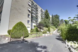Apartment at Sèvres (92310)