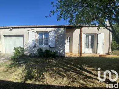 Traditional house at Puilboreau (17138)