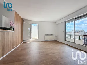 Apartment at Paris (75015)