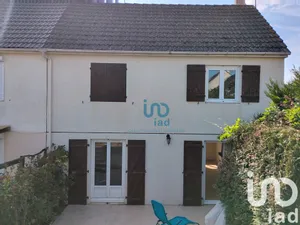 Maison traditionnelle à Saint-Brisson-sur-Loire (45500)
