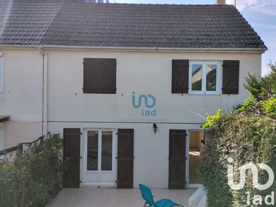 Maison traditionnelle à Saint-Brisson-sur-Loire (45500)