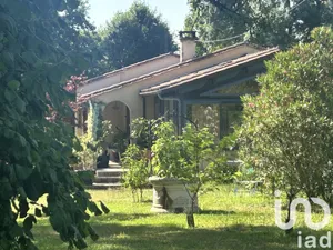 Maison traditionnelle à Saint-Martial-d'Artenset (24700)