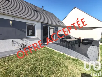 Traditional house at Villers-Bretonneux (80800)