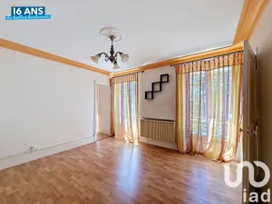 Apartment at Saint-Denis (93200)