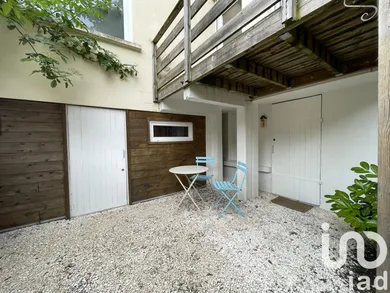 Apartment at Bordeaux (33000)