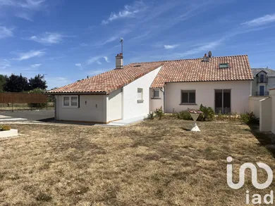 Maison de campagne à Antigny (86310)