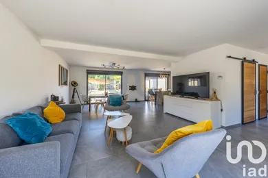 House at Fleury-en-Bière (77930)