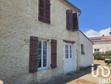 Maison à Villeneuve-la-Comtesse (17330)