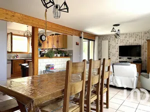 Traditional house at Murol (63790)