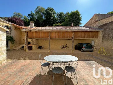 Townhouse in Fontenay-le-Comte (85200)
