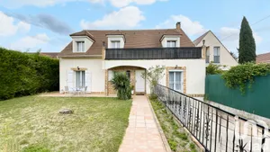 Maison à LE PLESSIS-PATE (91220)