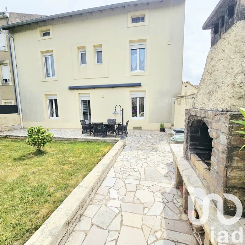 Immeuble 5 pièces 218 m² · à Valleroy · 218 m² · 324 900 €