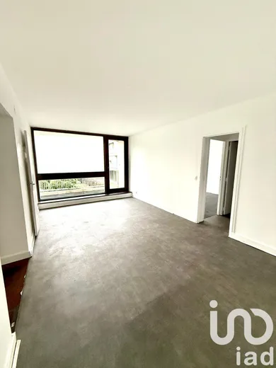 Apartment in Stains (93240)