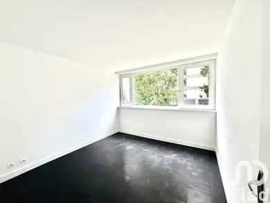 Apartment in Stains (93240)