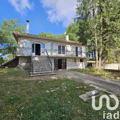 Maison à Fouquebrune (16410)