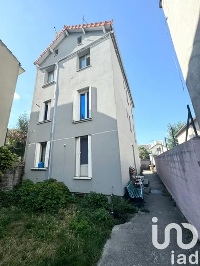 Apartment in Colombes (92700)
