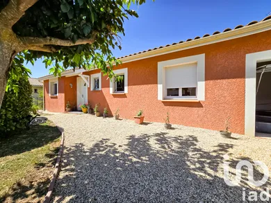 Detached house at Saint-Étienne-de-Tulmont (82410)