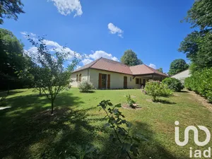 Village house at Marcilly-sur-Seine (51260)