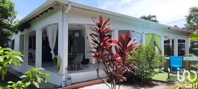 House at Saint-François (97118)