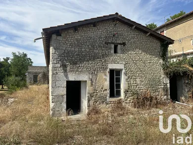 Terrain à bâtir à Coteaux-du-Blanzacais (16250)
