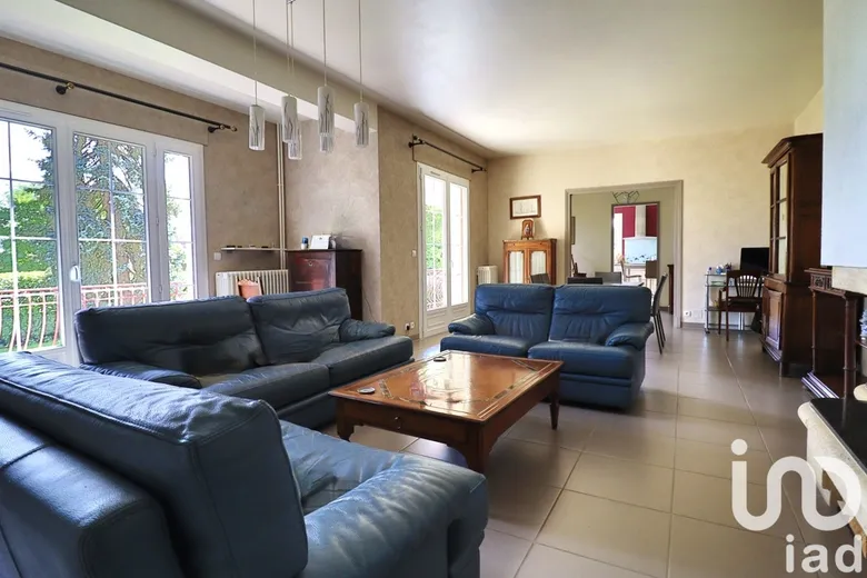 Maison 7 pièces 306 m² · à Saint-Dyé-sur-Loire · 306 m² · 355 000 €