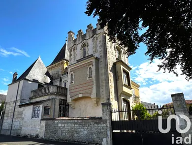 Mansion at Fontenay-le-Comte (85200)