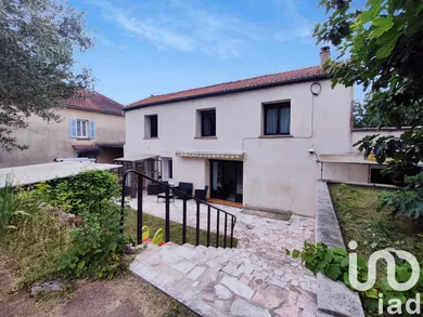 House at Ableiges (95450)