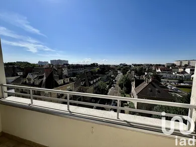 Apartment at Troyes (10000)