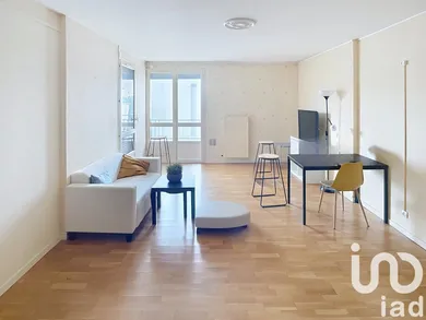 Appartement à Joué-lès-Tours (37300)