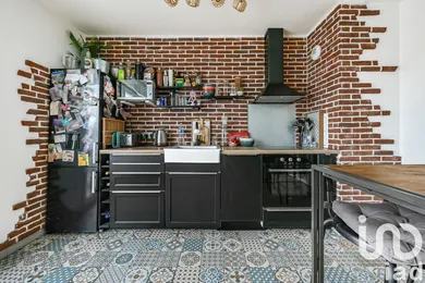 Apartment at Romainville (93230)