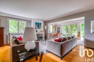 Mansion in Lagny-sur-Marne (77400)