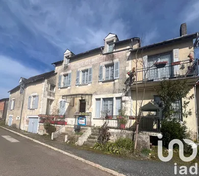 House at Segonzac (19310)