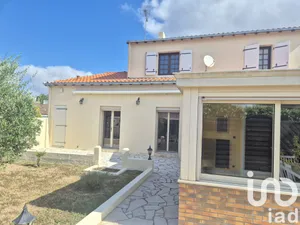 House at La Ferrière (85280)