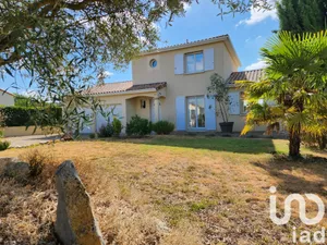 Traditional house at Saint-Martin-la-Pallu (86380)