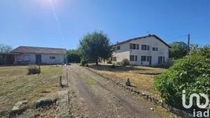 Maison de village à Les Adjots (16700)