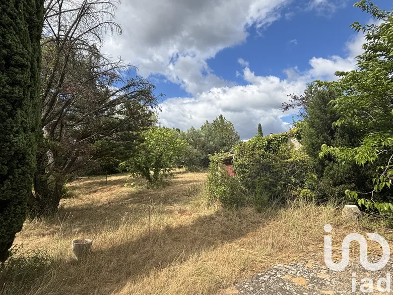 Terrain 856 m² · à Saint-Laurent-des-Arbres · 155 000 €