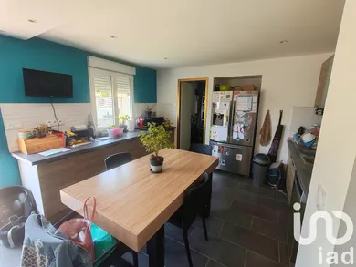 Maison à Sainte-Eulalie (33560)