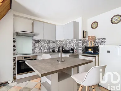 Building at Lansargues (34130)