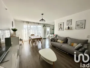 Apartment at Palaiseau (91120)