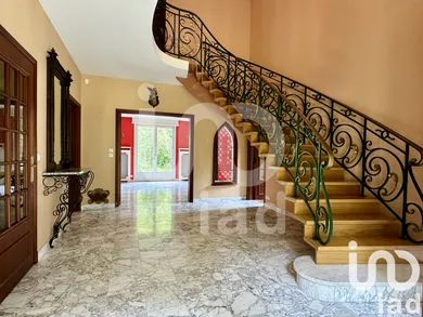 Architectural house at Oignies (62590)